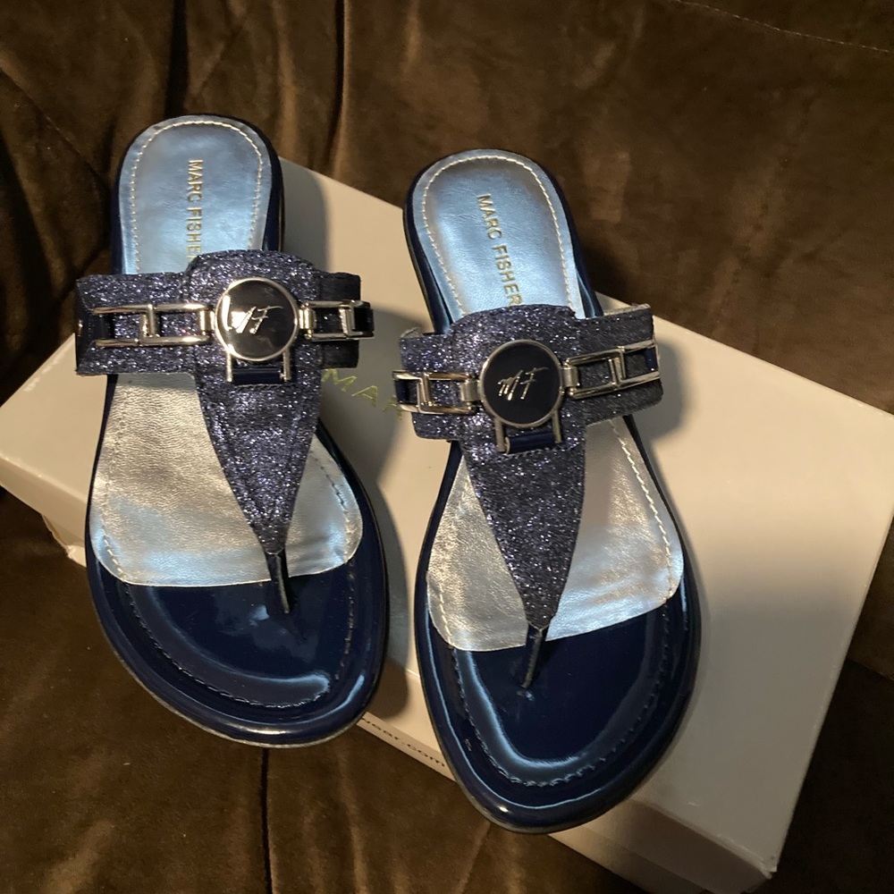 Marc Fisher brand, size 8.5, new in box, glittery blue sandals, cute and comfy - Picture 15 of 16
